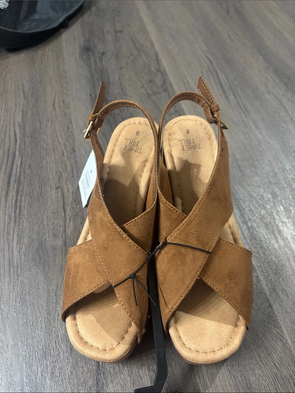Women’s Suede Platform Wood X-band Strap Sandals! NWT! Size 8